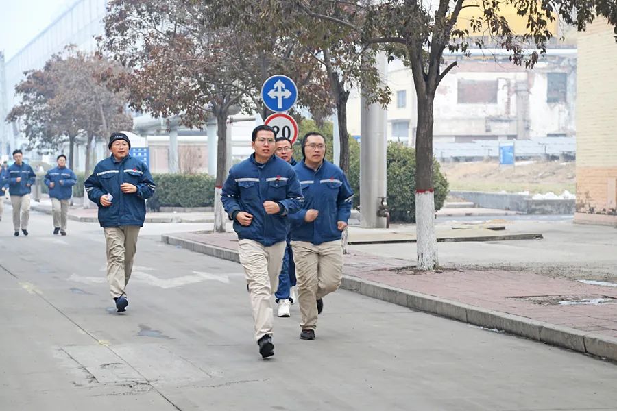 1705884733842048032.jpg 馬2.jpg