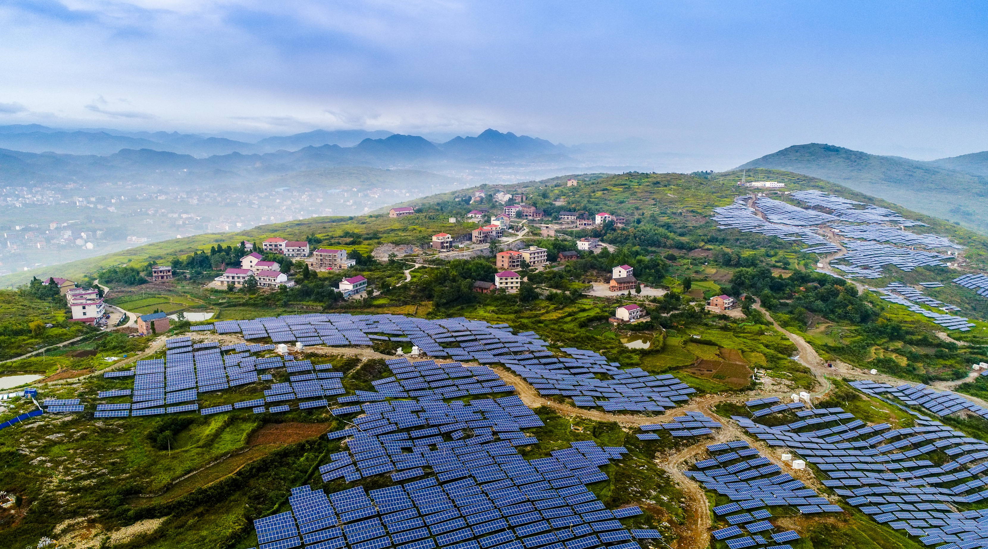 1711517502687015431.jpg 新能源基地化開發與鄉村振興緊密結合.jpg